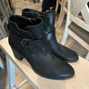 ECCO Women's Leather Black Ankle Boots